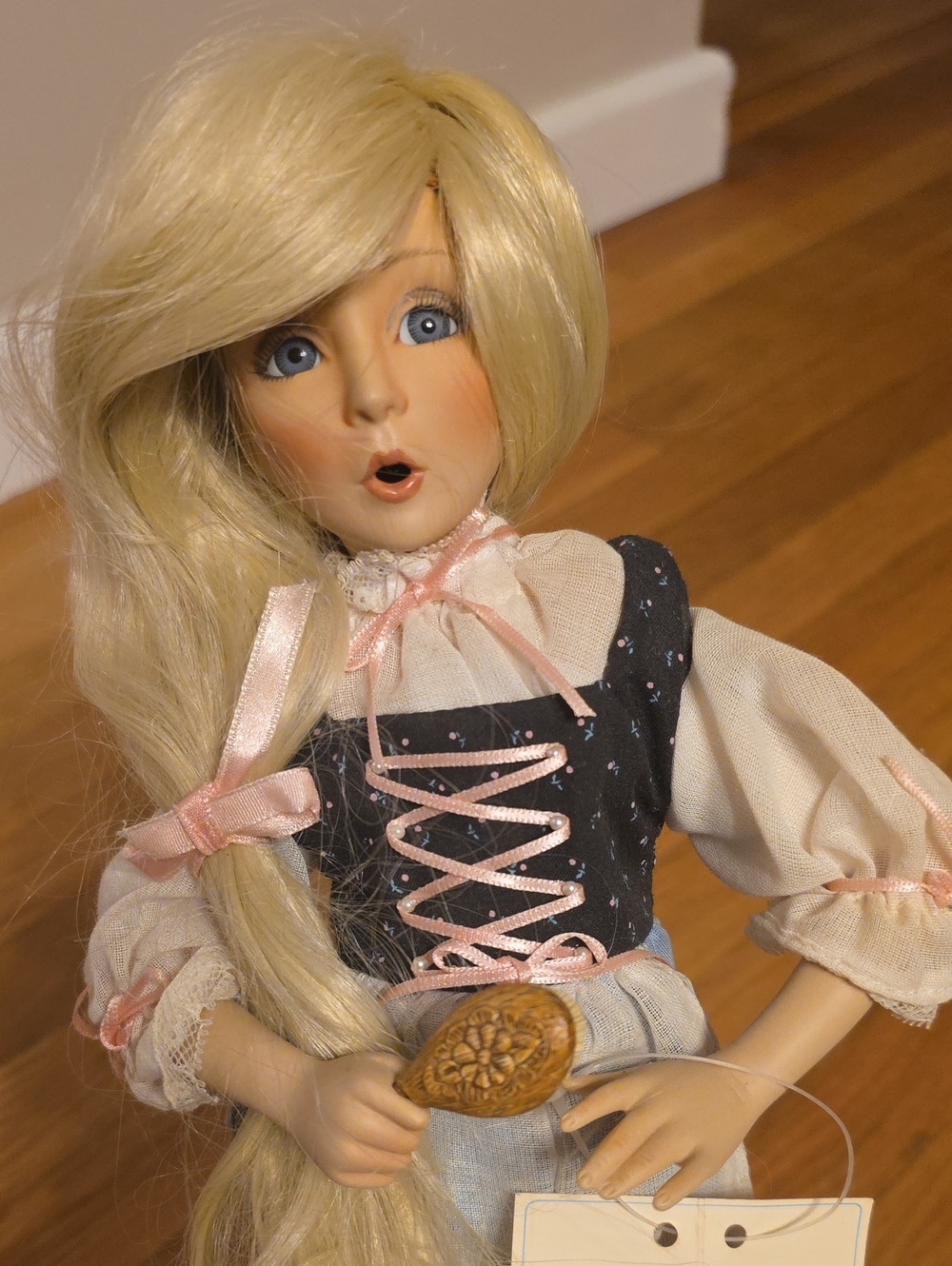 Edwin Knowles "RAPUNZEL"  China Doll - Picture 10 of 12